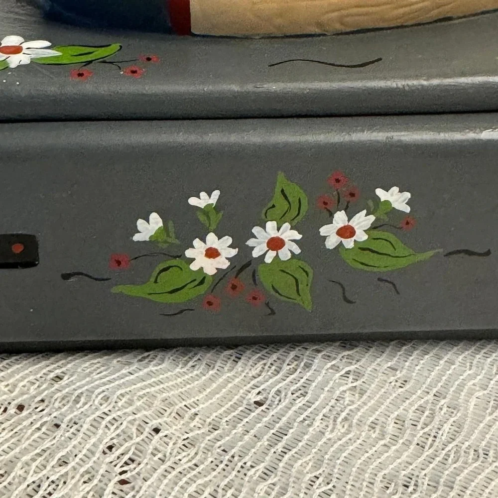 Hand Painted Ceramic‎ Duck Decoy Trinket Box Gray Floral Folk Art Jewelry Box